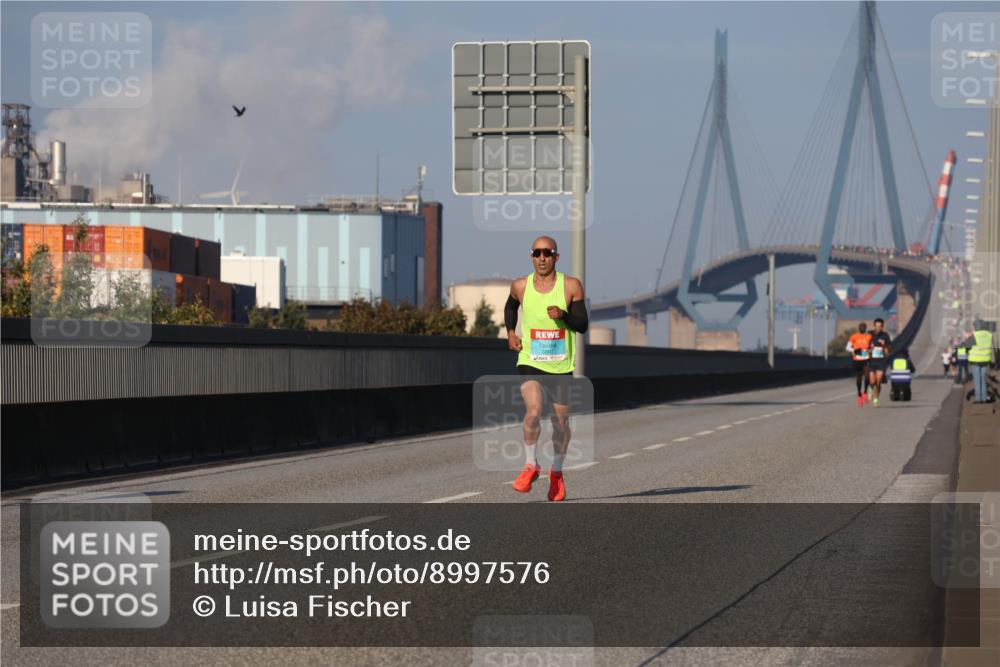 03.10.2025 - Köhlbrandbrückenlauf Luisa Fischer http://msf.ph/oto/8997576 03.10.2025 10:36:00 Position 3  meine-sportfotos.de