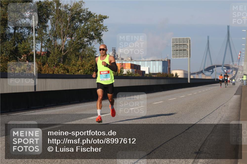 03.10.2025 - Köhlbrandbrückenlauf Luisa Fischer http://msf.ph/oto/8997612 03.10.2025 10:36:04 Position 3 3807 meine-sportfotos.de