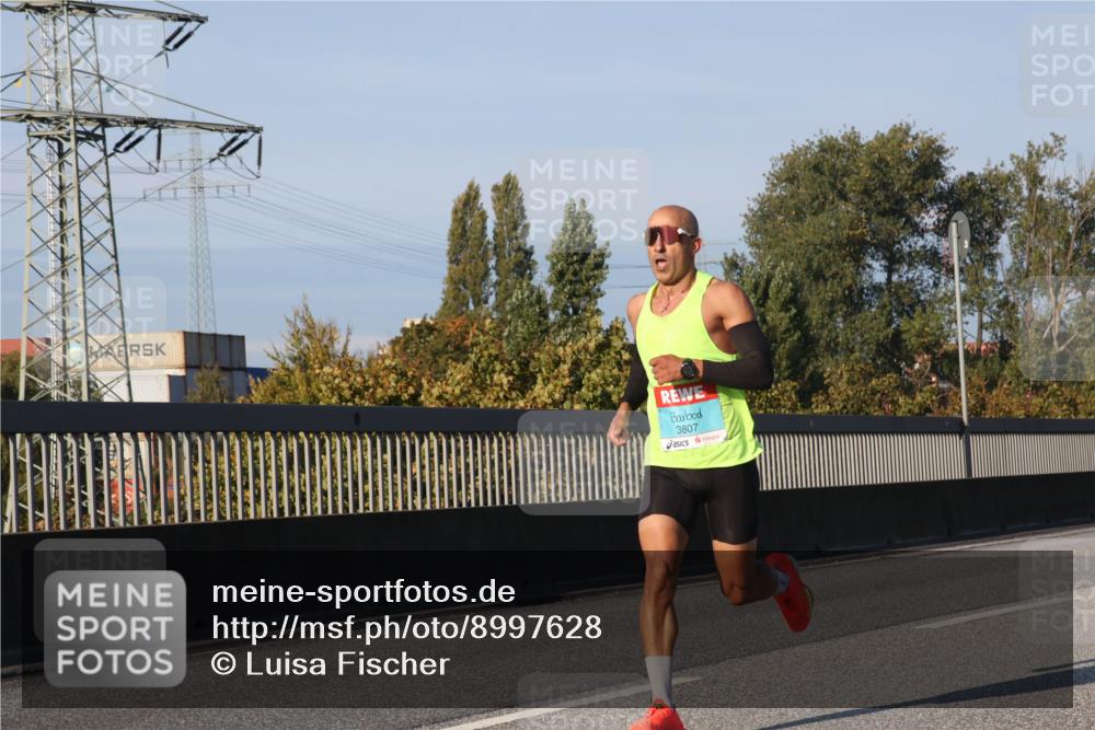03.10.2025 - Köhlbrandbrückenlauf Luisa Fischer http://msf.ph/oto/8997628 03.10.2025 10:36:06 Position 3 3807 meine-sportfotos.de