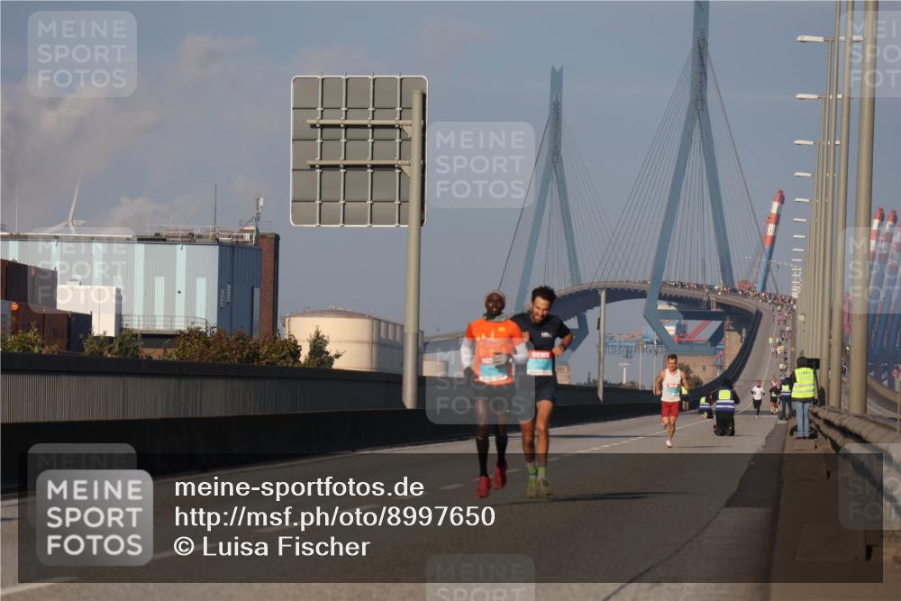 03.10.2025 - Köhlbrandbrückenlauf Luisa Fischer http://msf.ph/oto/8997650 03.10.2025 10:36:15 Position 3  meine-sportfotos.de