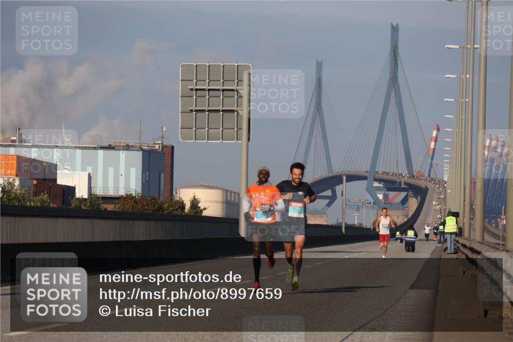 03.10.2025 - Köhlbrandbrückenlauf Luisa Fischer http://msf.ph/oto/8997659 03.10.2025 10:36:17 Position 3  meine-sportfotos.de