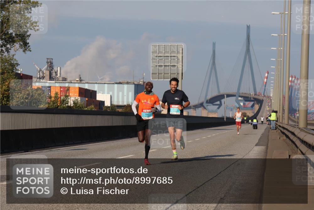 03.10.2025 - Köhlbrandbrückenlauf Luisa Fischer http://msf.ph/oto/8997685 03.10.2025 10:36:20 Position 3  meine-sportfotos.de