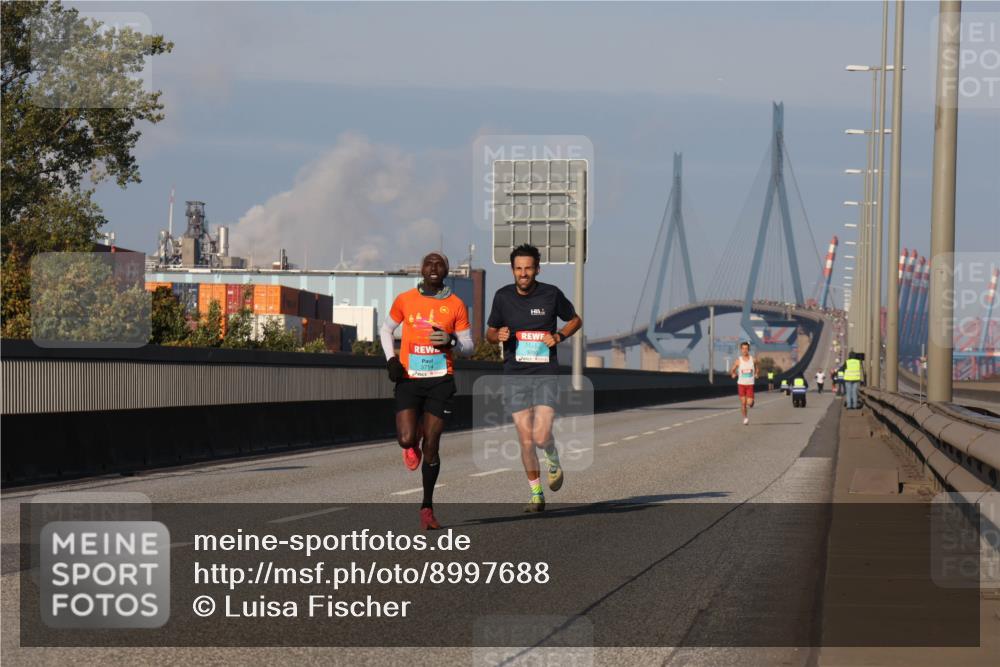 03.10.2025 - Köhlbrandbrückenlauf Luisa Fischer http://msf.ph/oto/8997688 03.10.2025 10:36:20 Position 3  meine-sportfotos.de