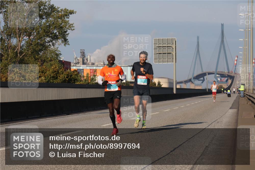 03.10.2025 - Köhlbrandbrückenlauf Luisa Fischer http://msf.ph/oto/8997694 03.10.2025 10:36:21 Position 3 3714, 3760 meine-sportfotos.de