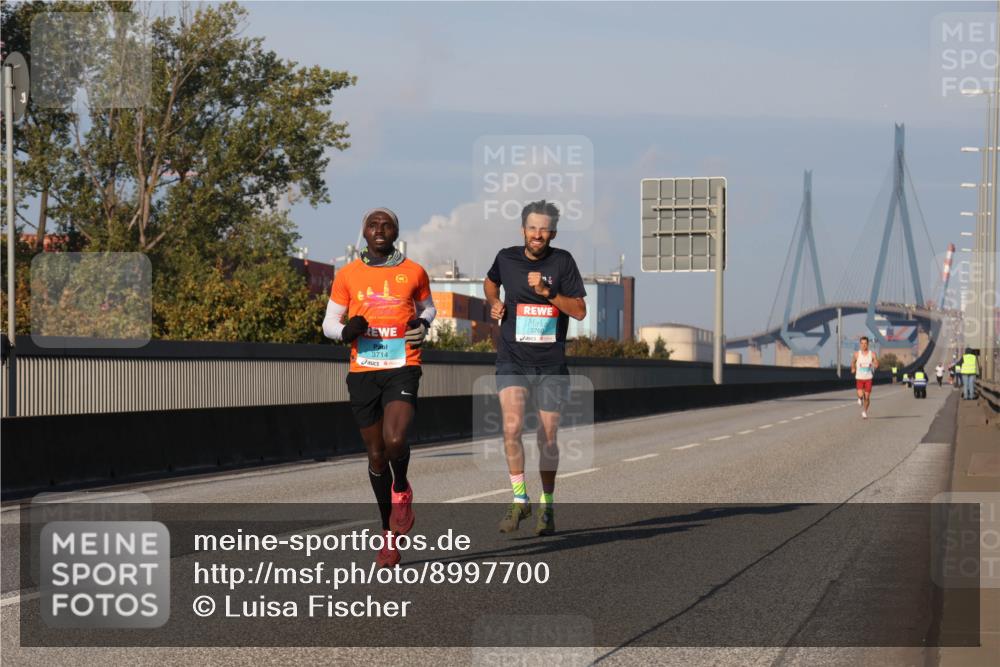03.10.2025 - Köhlbrandbrückenlauf Luisa Fischer http://msf.ph/oto/8997700 03.10.2025 10:36:22 Position 3 3714, 3760 meine-sportfotos.de
