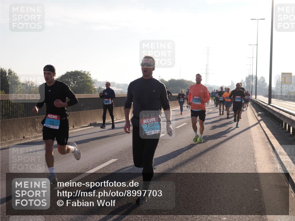 03.10.2025 - Köhlbrandbrückenlauf Fabian Wolf http://msf.ph/oto/8997703 03.10.2025 09:15:13 Position 3 3749, 1054 meine-sportfotos.de