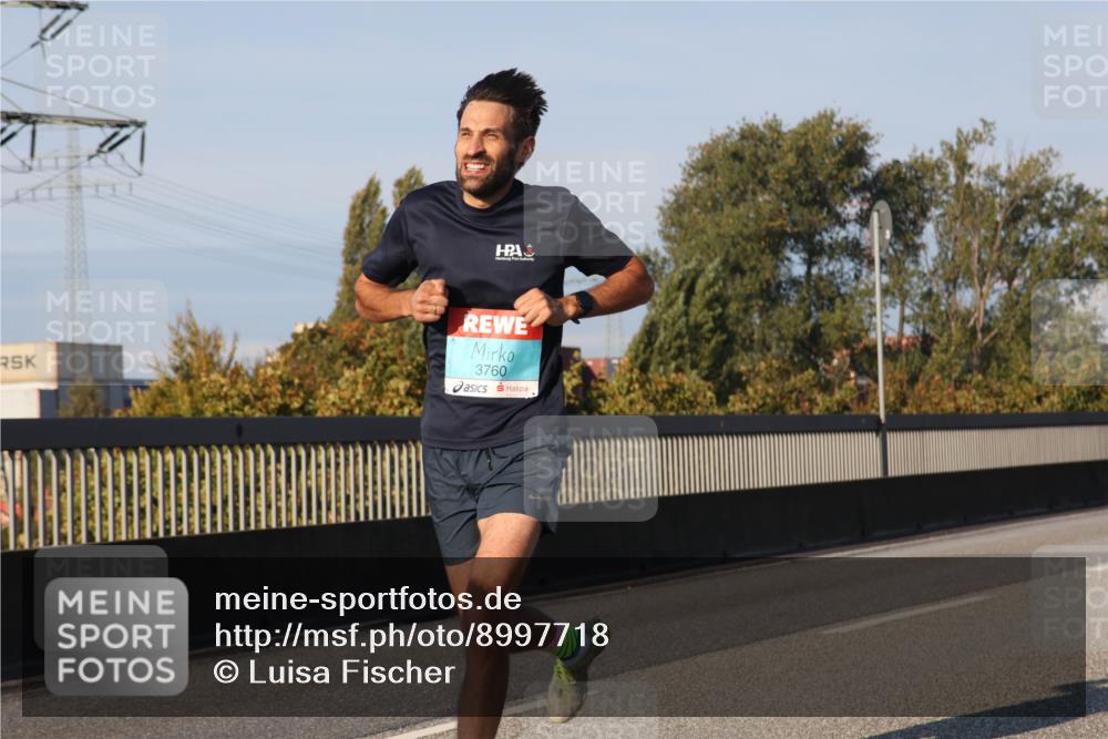 03.10.2025 - Köhlbrandbrückenlauf Luisa Fischer http://msf.ph/oto/8997718 03.10.2025 10:36:25 Position 3 3760 meine-sportfotos.de