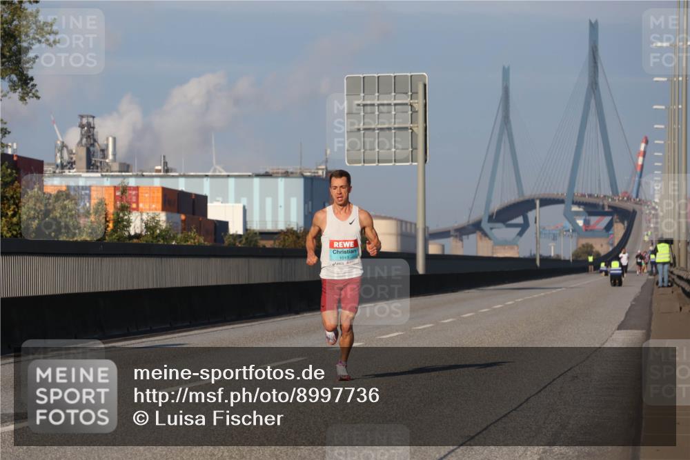 03.10.2025 - Köhlbrandbrückenlauf Luisa Fischer http://msf.ph/oto/8997736 03.10.2025 10:36:33 Position 3 1013 meine-sportfotos.de