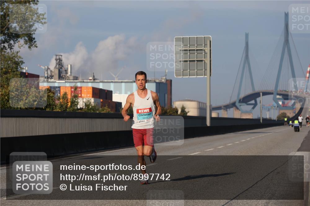 03.10.2025 - Köhlbrandbrückenlauf Luisa Fischer http://msf.ph/oto/8997742 03.10.2025 10:36:34 Position 3 1013 meine-sportfotos.de