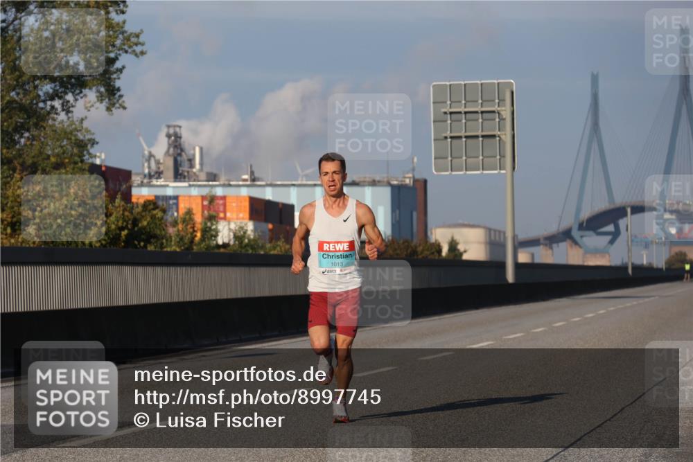 03.10.2025 - Köhlbrandbrückenlauf Luisa Fischer http://msf.ph/oto/8997745 03.10.2025 10:36:34 Position 3 1013 meine-sportfotos.de