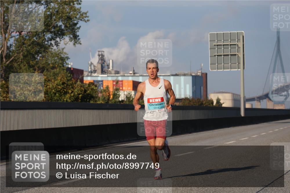 03.10.2025 - Köhlbrandbrückenlauf Luisa Fischer http://msf.ph/oto/8997749 03.10.2025 10:36:34 Position 3 1013 meine-sportfotos.de