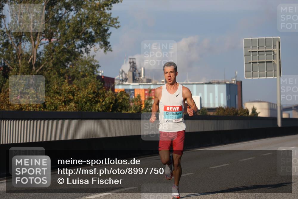 03.10.2025 - Köhlbrandbrückenlauf Luisa Fischer http://msf.ph/oto/8997750 03.10.2025 10:36:35 Position 3 1013 meine-sportfotos.de