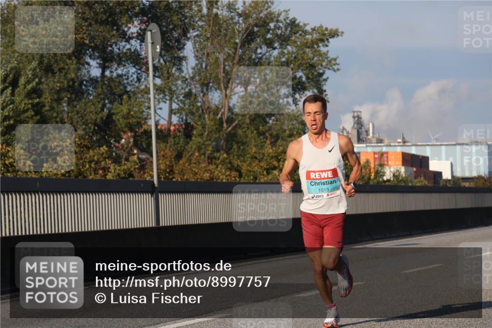 03.10.2025 - Köhlbrandbrückenlauf Luisa Fischer http://msf.ph/oto/8997757 03.10.2025 10:36:36 Position 3 1013 meine-sportfotos.de