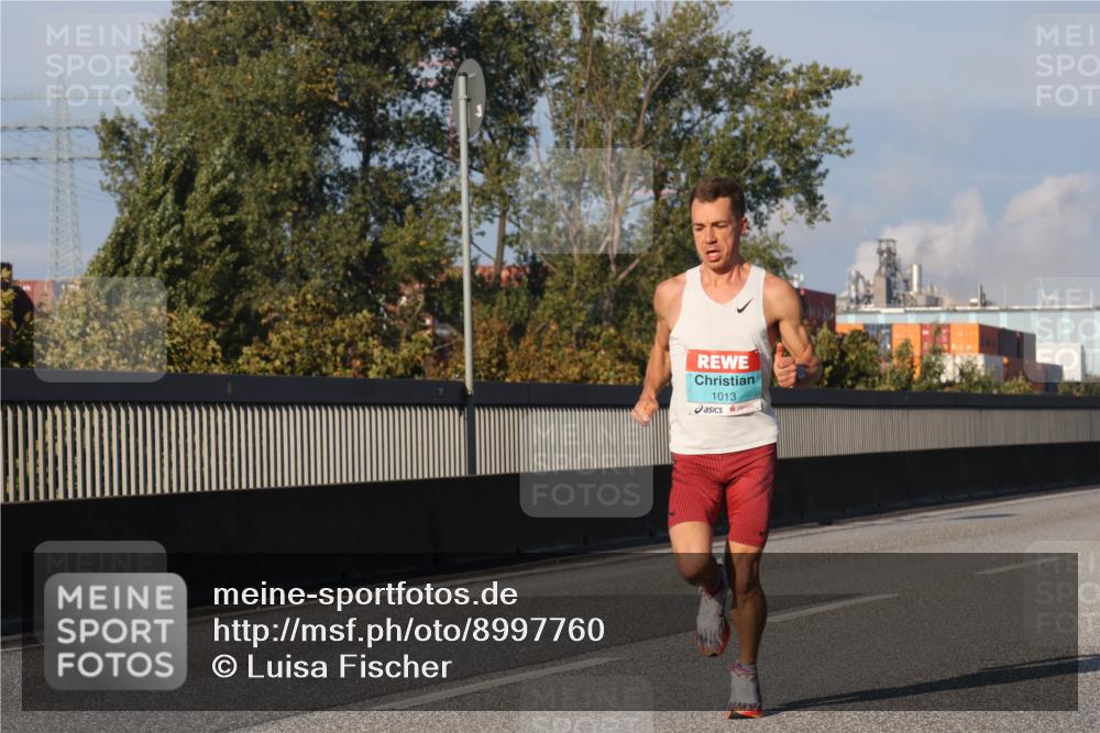 03.10.2025 - Köhlbrandbrückenlauf Luisa Fischer http://msf.ph/oto/8997760 03.10.2025 10:36:36 Position 3 1013 meine-sportfotos.de