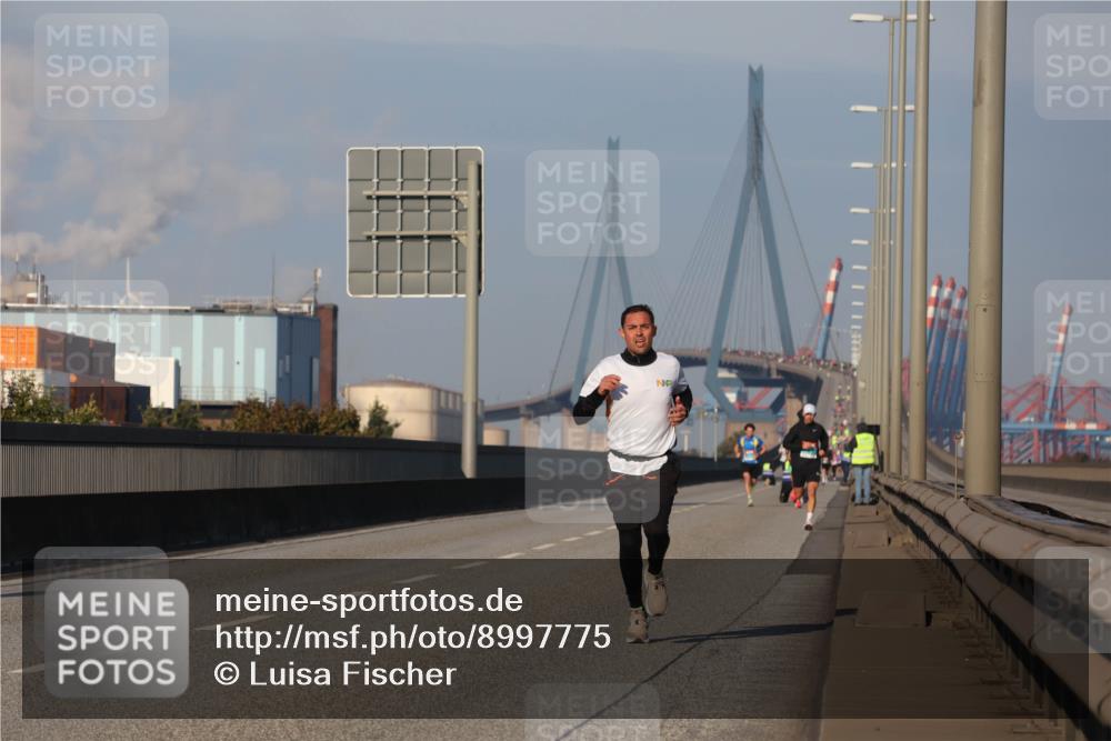 03.10.2025 - Köhlbrandbrückenlauf Luisa Fischer http://msf.ph/oto/8997775 03.10.2025 10:37:09 Position 3  meine-sportfotos.de