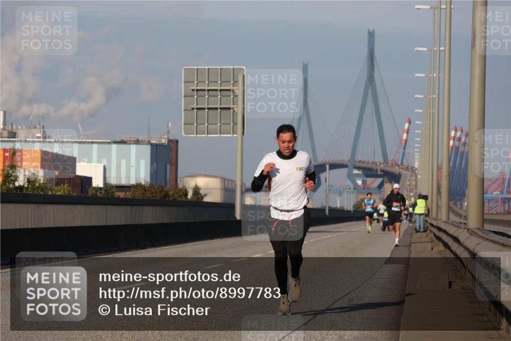 03.10.2025 - Köhlbrandbrückenlauf Luisa Fischer http://msf.ph/oto/8997783 03.10.2025 10:37:11 Position 3  meine-sportfotos.de
