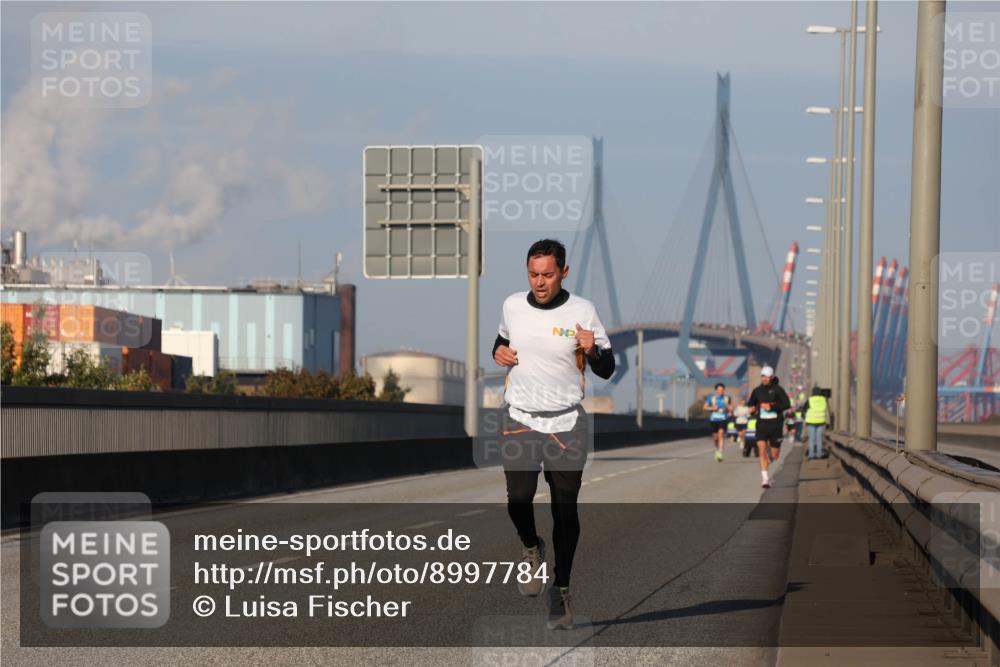 03.10.2025 - Köhlbrandbrückenlauf Luisa Fischer http://msf.ph/oto/8997784 03.10.2025 10:37:11 Position 3  meine-sportfotos.de