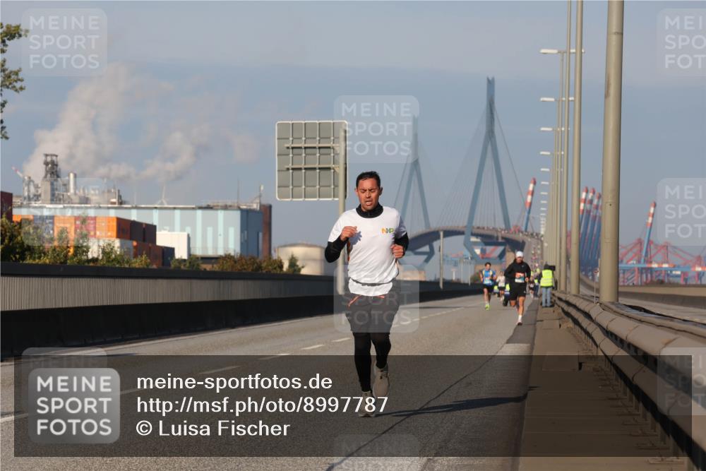 03.10.2025 - Köhlbrandbrückenlauf Luisa Fischer http://msf.ph/oto/8997787 03.10.2025 10:37:11 Position 3  meine-sportfotos.de