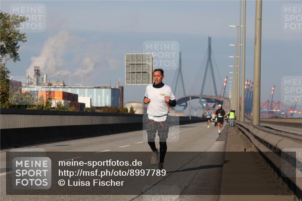 03.10.2025 - Köhlbrandbrückenlauf Luisa Fischer http://msf.ph/oto/8997789 03.10.2025 10:37:12 Position 3  meine-sportfotos.de