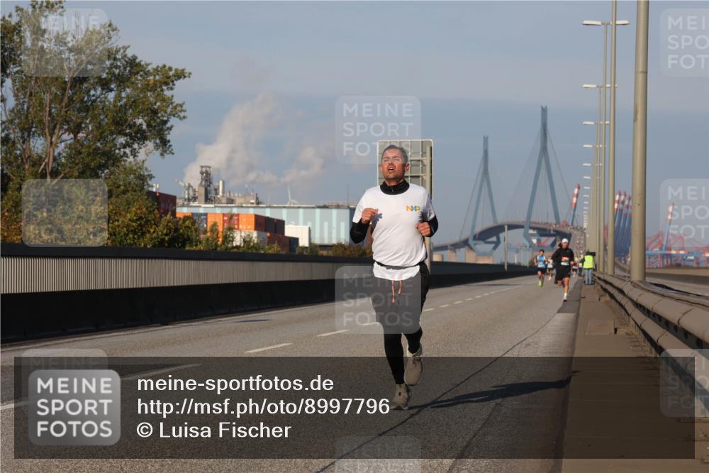 03.10.2025 - Köhlbrandbrückenlauf Luisa Fischer http://msf.ph/oto/8997796 03.10.2025 10:37:13 Position 3  meine-sportfotos.de