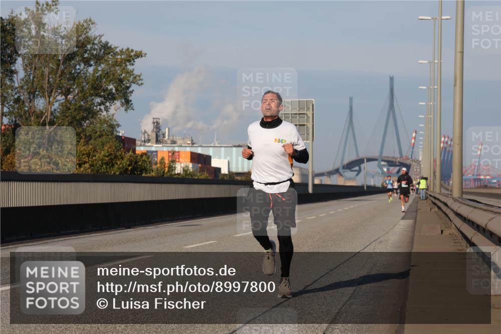 03.10.2025 - Köhlbrandbrückenlauf Luisa Fischer http://msf.ph/oto/8997800 03.10.2025 10:37:13 Position 3  meine-sportfotos.de