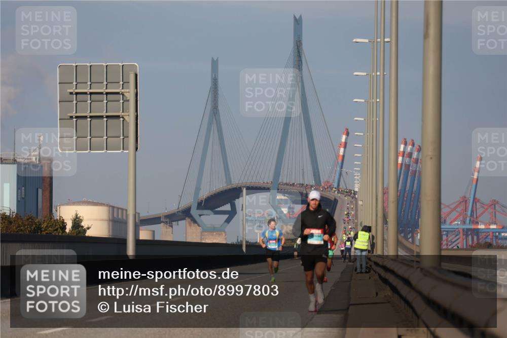 03.10.2025 - Köhlbrandbrückenlauf Luisa Fischer http://msf.ph/oto/8997803 03.10.2025 10:37:17 Position 3  meine-sportfotos.de