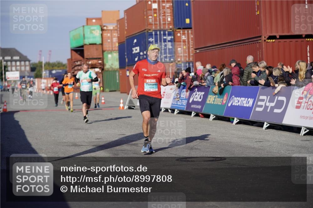 03.10.2025 - Köhlbrandbrückenlauf Michael Burmester http://msf.ph/oto/8997808 03.10.2025 10:02:11 Ziel 1219, 1292, 1357, 1493, 1966, 3165, 3806 meine-sportfotos.de