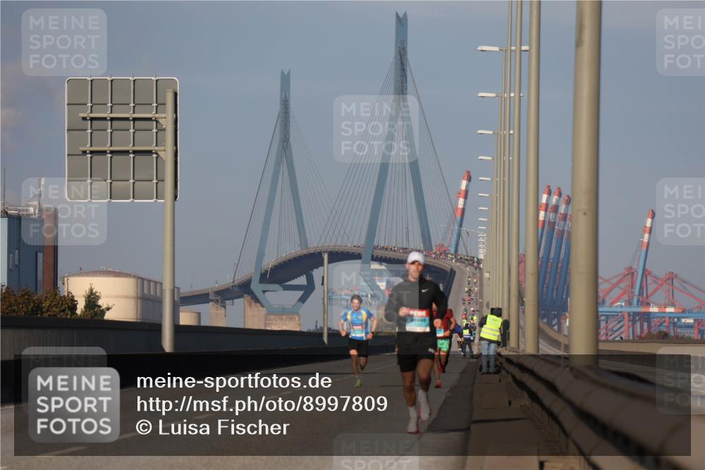 03.10.2025 - Köhlbrandbrückenlauf Luisa Fischer http://msf.ph/oto/8997809 03.10.2025 10:37:17 Position 3  meine-sportfotos.de