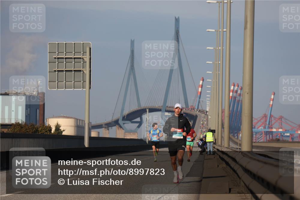 03.10.2025 - Köhlbrandbrückenlauf Luisa Fischer http://msf.ph/oto/8997823 03.10.2025 10:37:19 Position 3  meine-sportfotos.de