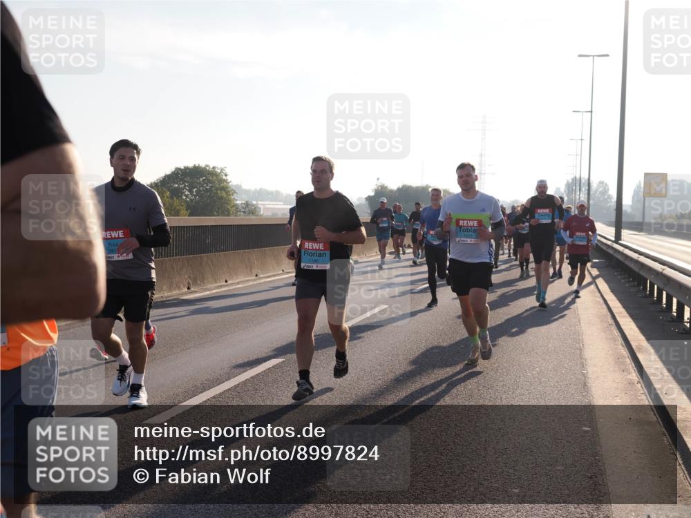 03.10.2025 - Köhlbrandbrückenlauf Fabian Wolf http://msf.ph/oto/8997824 03.10.2025 09:15:19 Position 3 381, 1146, 1226 meine-sportfotos.de