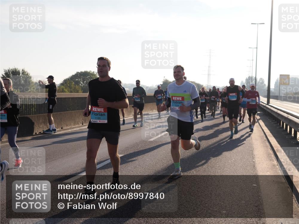 03.10.2025 - Köhlbrandbrückenlauf Fabian Wolf http://msf.ph/oto/8997840 03.10.2025 09:15:20 Position 3 84, 1146, 1226 meine-sportfotos.de