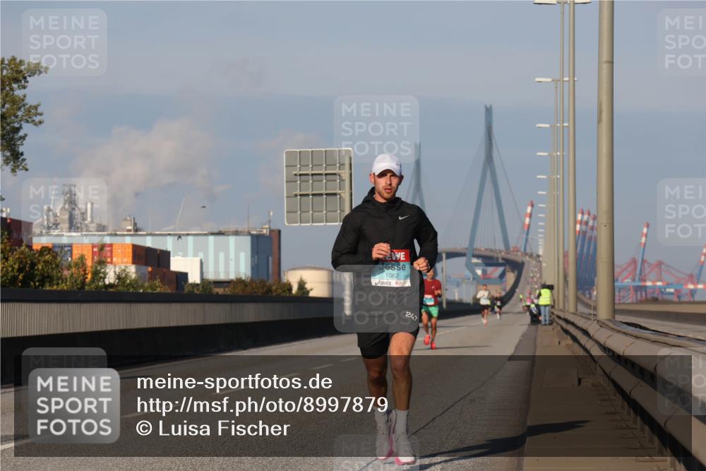 03.10.2025 - Köhlbrandbrückenlauf Luisa Fischer http://msf.ph/oto/8997879 03.10.2025 10:37:24 Position 3 1062, 247 meine-sportfotos.de