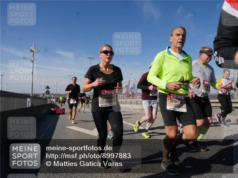 03.10.2025 - Köhlbrandbrückenlauf Matties Gatica Varas http://msf.ph/oto/8997883 03.10.2025 12:49:27 Position 2 6474, 634 meine-sportfotos.de