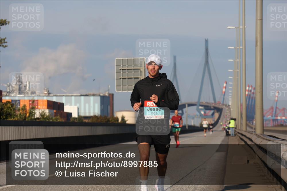 03.10.2025 - Köhlbrandbrückenlauf Luisa Fischer http://msf.ph/oto/8997885 03.10.2025 10:37:24 Position 3 1062, 24 meine-sportfotos.de