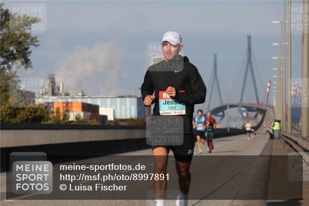 03.10.2025 - Köhlbrandbrückenlauf Luisa Fischer http://msf.ph/oto/8997891 03.10.2025 10:37:25 Position 3 1062, 24 meine-sportfotos.de