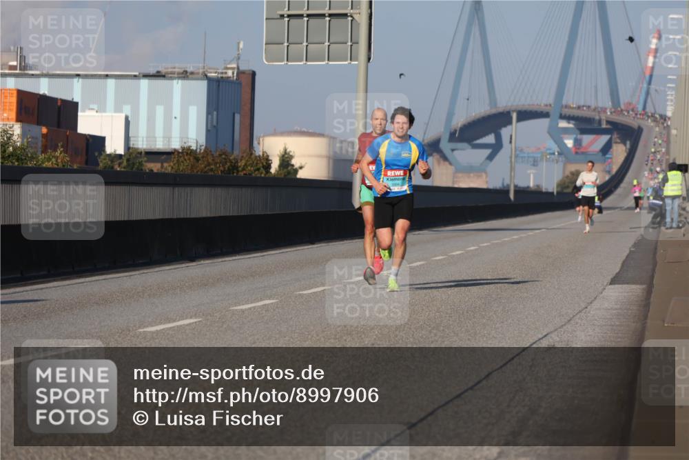 03.10.2025 - Köhlbrandbrückenlauf Luisa Fischer http://msf.ph/oto/8997906 03.10.2025 10:37:27 Position 3  meine-sportfotos.de