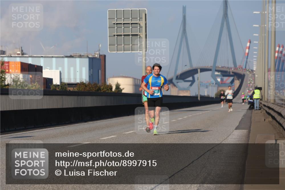 03.10.2025 - Köhlbrandbrückenlauf Luisa Fischer http://msf.ph/oto/8997915 03.10.2025 10:37:28 Position 3  meine-sportfotos.de