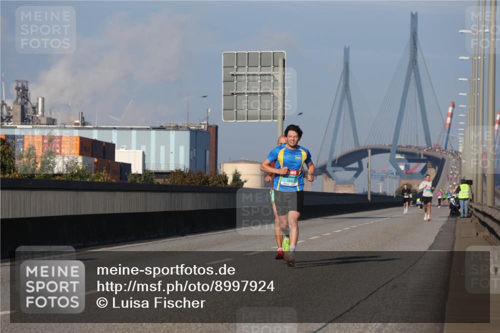 03.10.2025 - Köhlbrandbrückenlauf Luisa Fischer http://msf.ph/oto/8997924 03.10.2025 10:37:29 Position 3  meine-sportfotos.de