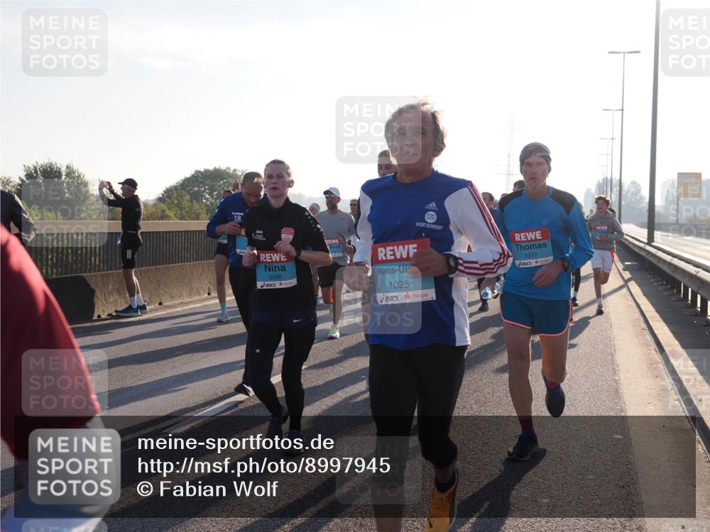 03.10.2025 - Köhlbrandbrückenlauf Fabian Wolf http://msf.ph/oto/8997945 03.10.2025 09:15:24 Position 3 18, 3568, 1025, 3317 meine-sportfotos.de