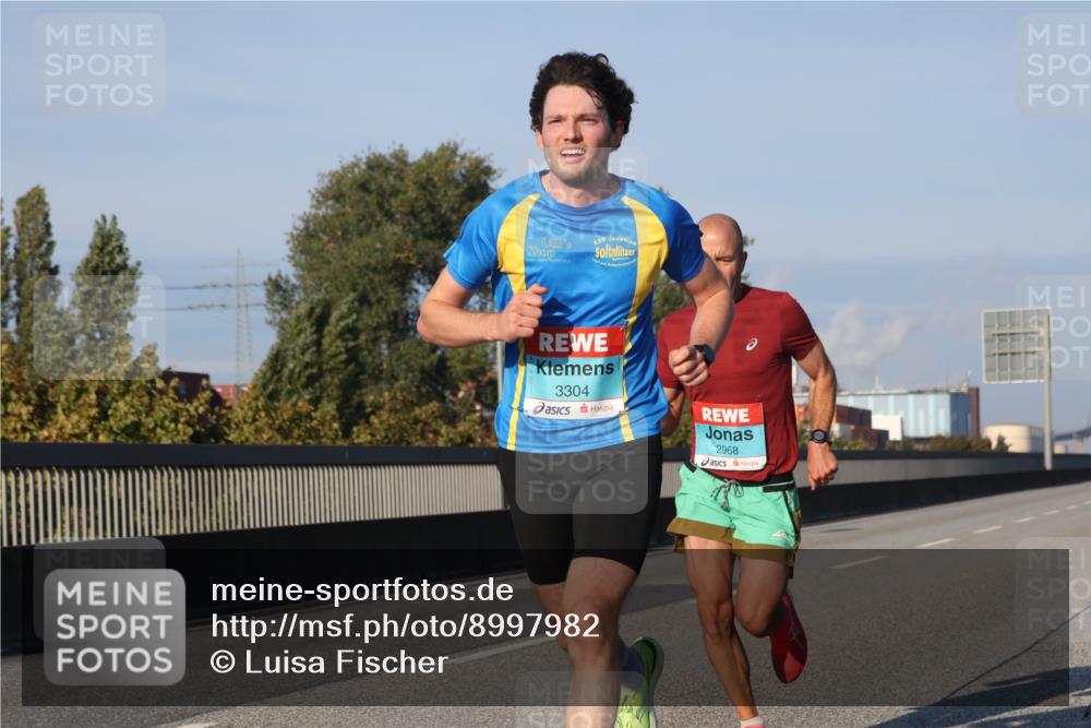 03.10.2025 - Köhlbrandbrückenlauf Luisa Fischer http://msf.ph/oto/8997982 03.10.2025 10:37:36 Position 3 3304, 2968 meine-sportfotos.de