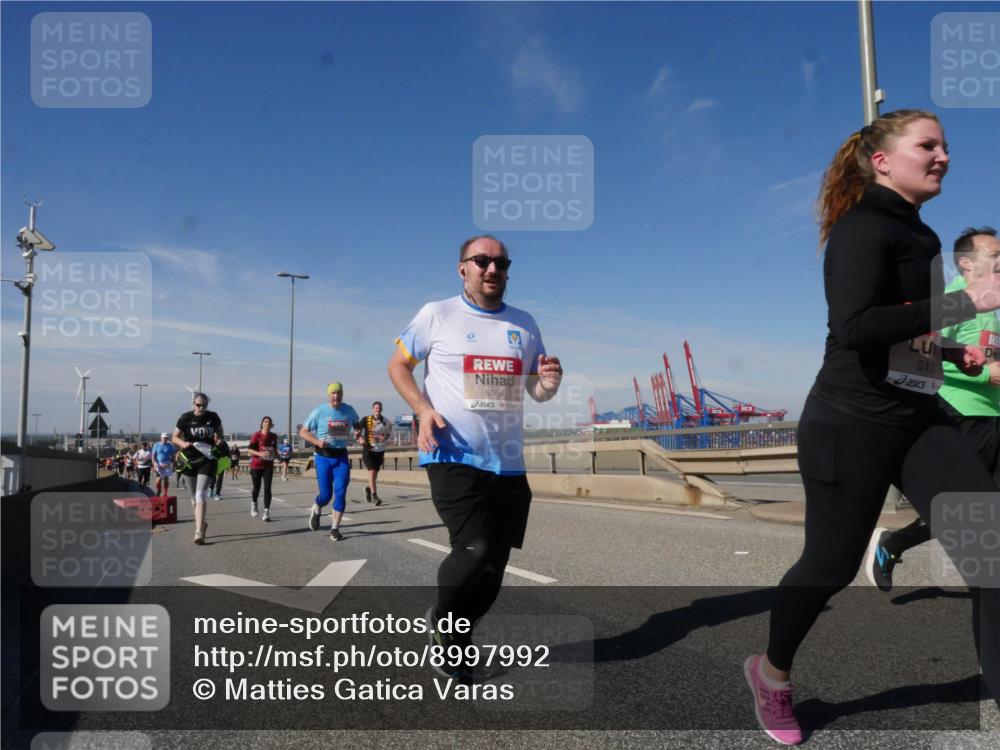 03.10.2025 - Köhlbrandbrückenlauf Matties Gatica Varas http://msf.ph/oto/8997992 03.10.2025 12:49:39 Position 2 6084, 510 meine-sportfotos.de