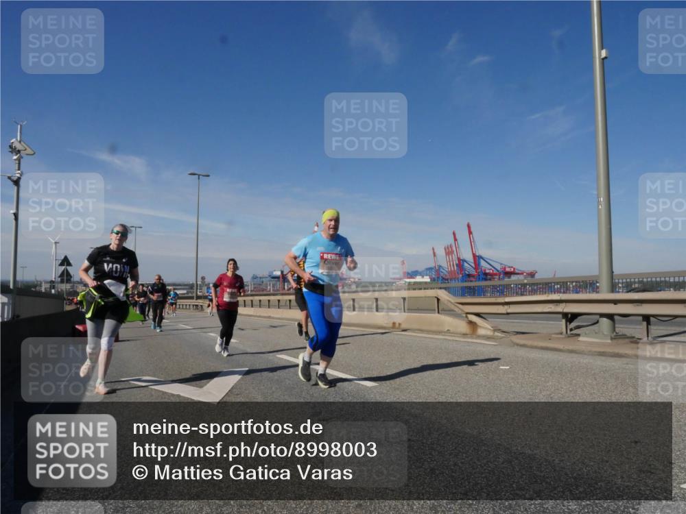03.10.2025 - Köhlbrandbrückenlauf Matties Gatica Varas http://msf.ph/oto/8998003 03.10.2025 12:49:40 Position 2  meine-sportfotos.de