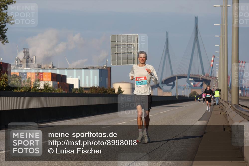 03.10.2025 - Köhlbrandbrückenlauf Luisa Fischer http://msf.ph/oto/8998008 03.10.2025 10:37:49 Position 3 3209 meine-sportfotos.de