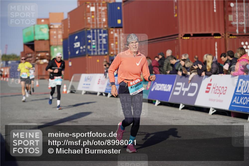 03.10.2025 - Köhlbrandbrückenlauf Michael Burmester http://msf.ph/oto/8998021 03.10.2025 10:02:27 Ziel 1130, 1144, 1311, 1595, 3111, 3224, 3331 meine-sportfotos.de