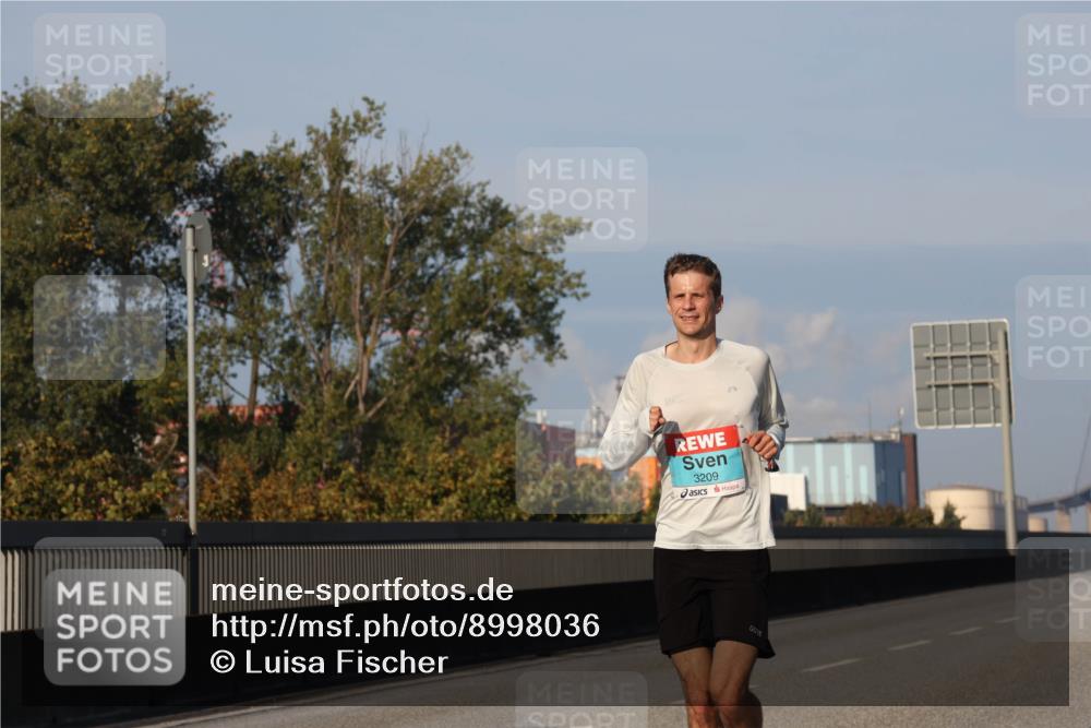 03.10.2025 - Köhlbrandbrückenlauf Luisa Fischer http://msf.ph/oto/8998036 03.10.2025 10:37:52 Position 3 3209 meine-sportfotos.de