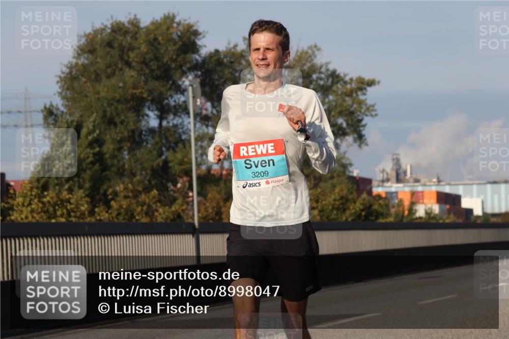 03.10.2025 - Köhlbrandbrückenlauf Luisa Fischer http://msf.ph/oto/8998047 03.10.2025 10:37:53 Position 3 3209 meine-sportfotos.de