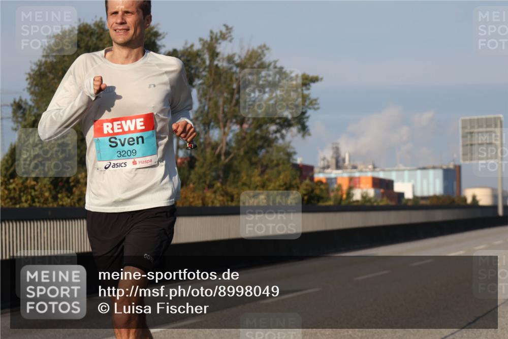 03.10.2025 - Köhlbrandbrückenlauf Luisa Fischer http://msf.ph/oto/8998049 03.10.2025 10:37:53 Position 3 3209 meine-sportfotos.de
