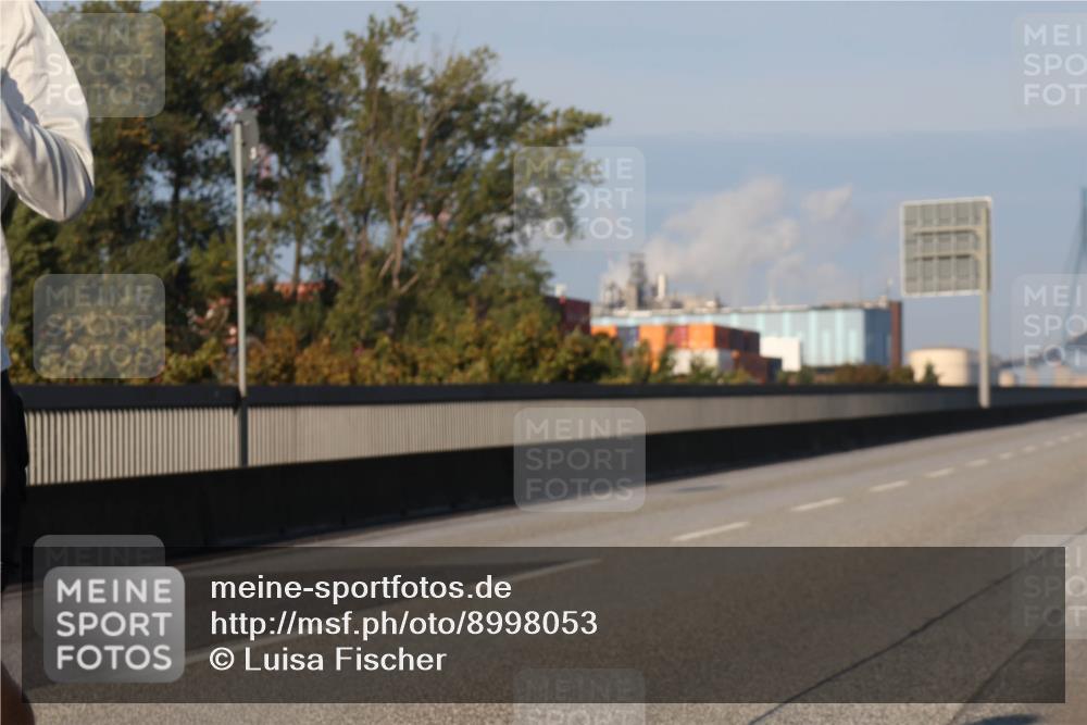 03.10.2025 - Köhlbrandbrückenlauf Luisa Fischer http://msf.ph/oto/8998053 03.10.2025 10:37:54 Position 3  meine-sportfotos.de