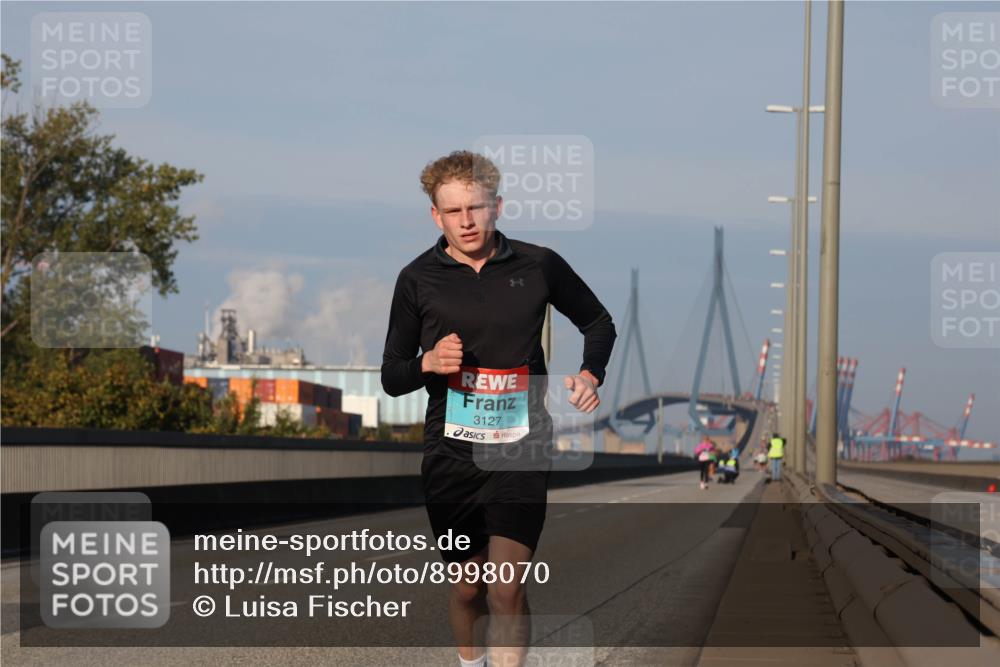 03.10.2025 - Köhlbrandbrückenlauf Luisa Fischer http://msf.ph/oto/8998070 03.10.2025 10:38:06 Position 3 3127 meine-sportfotos.de