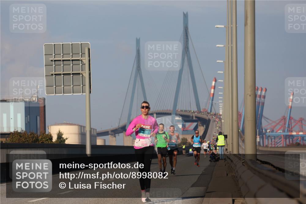 03.10.2025 - Köhlbrandbrückenlauf Luisa Fischer http://msf.ph/oto/8998082 03.10.2025 10:38:24 Position 3  meine-sportfotos.de
